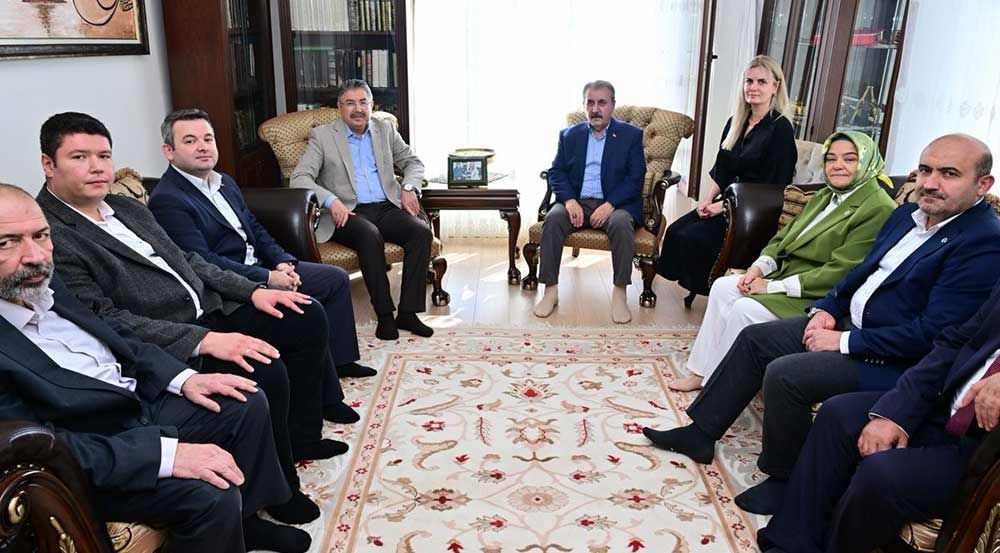 Erdinç Yılmaz, Ayşen Gürcan ve Gürhan Albayrak’tan Mustafa Destici’ye ziyaret