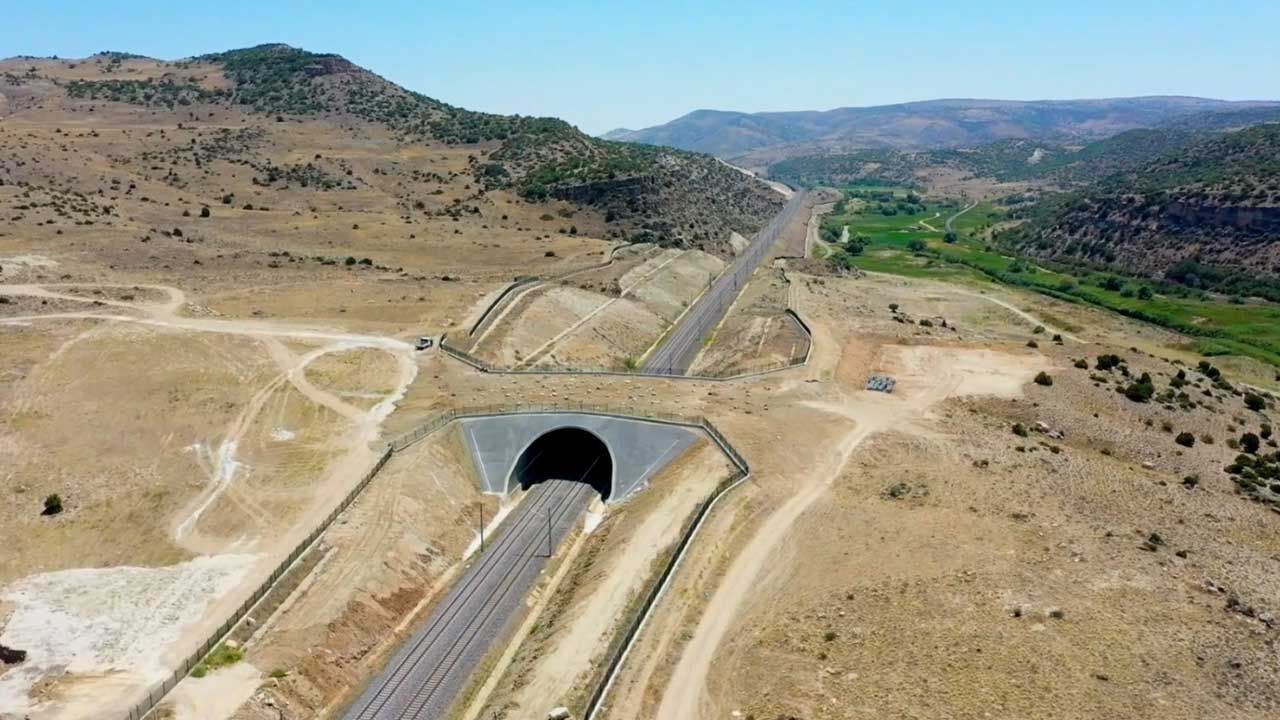 Eskişehir’de hızlı tren hattı üzerinde bir ilk daha