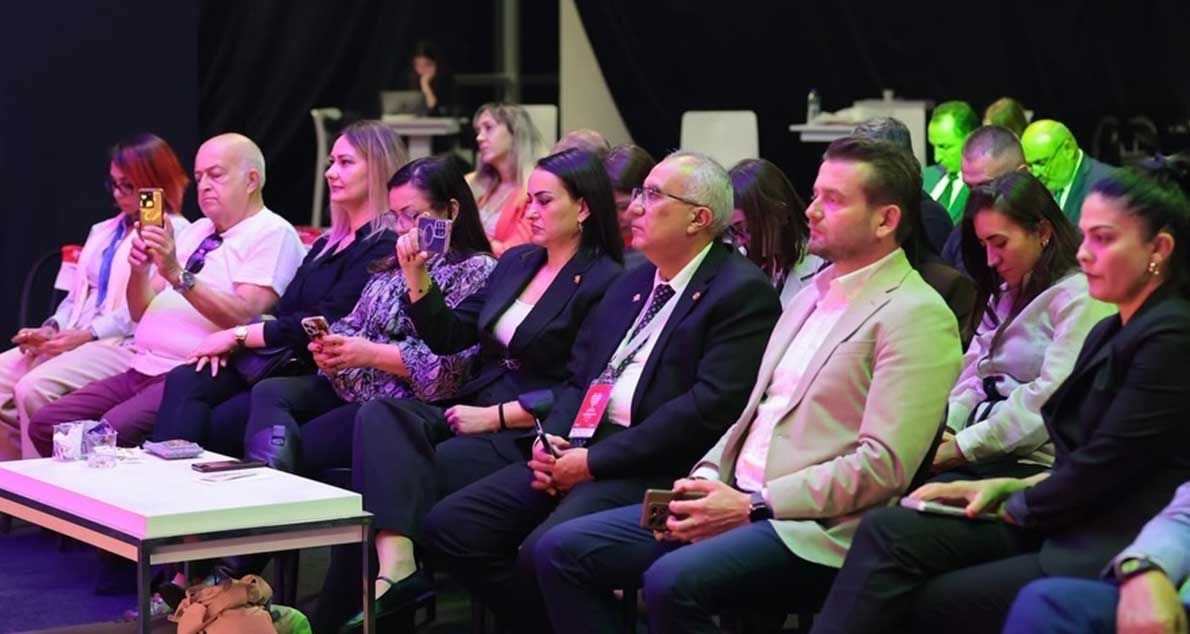 Habil Dökmeci Sivrihisar Vizyonu Için Antalyada 2