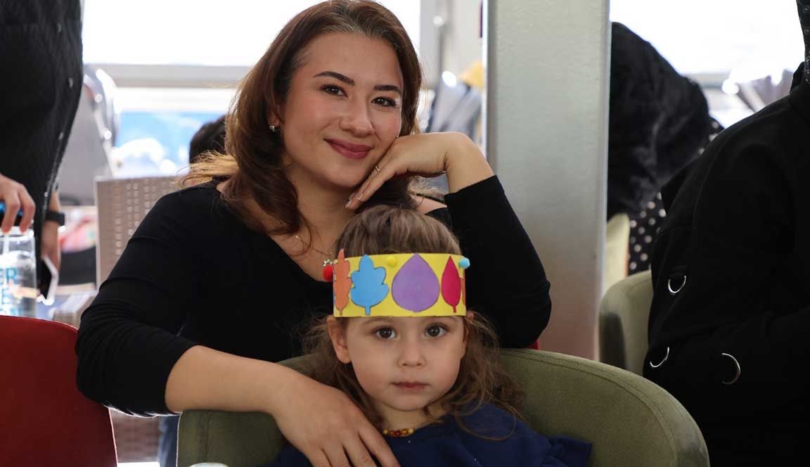 Kazım Kurt’un Desteğiyle Anneler Alaaddin Park Cafe’de Buluştu 4
